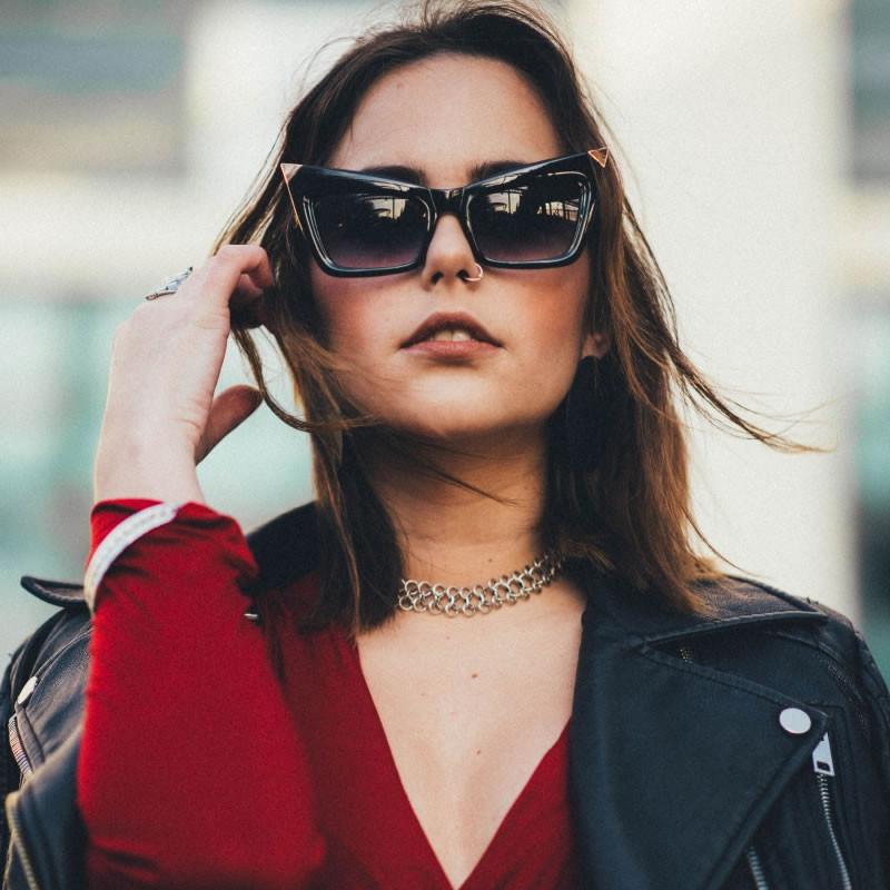 Hot Tip Super Pointed Cat Eye Sunglasses 8181