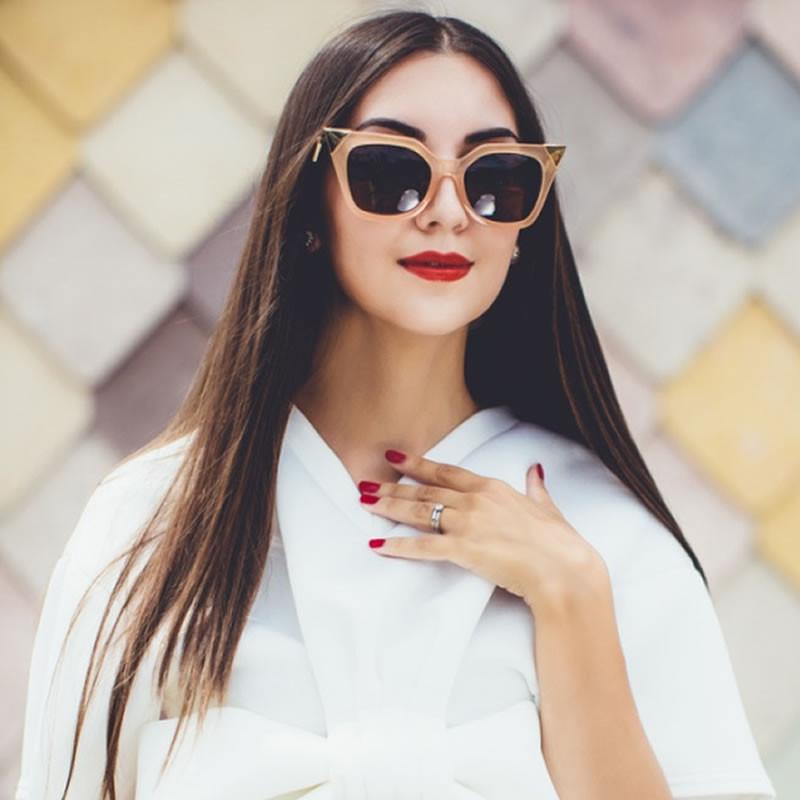 Modern Horn Rimmed Hot Tip Cat Eye Sunglasses A055