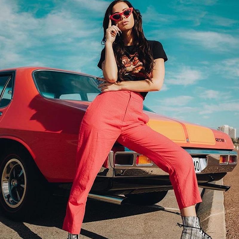 Women's Narrow 1990's Retro Flat Lens Cat Eye Sunglasses C523