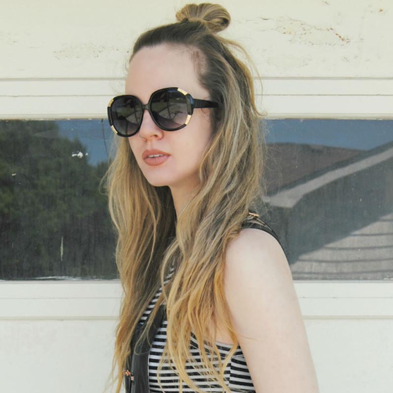 Women's Oversize Square Fashion Corner Accented Sunglasses 9135