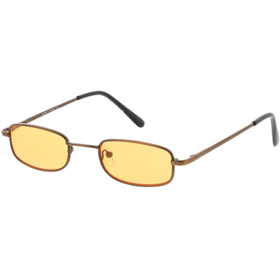 Gafas de sol retro de metal en tono de color rectangular pequeño de los años 90 C708