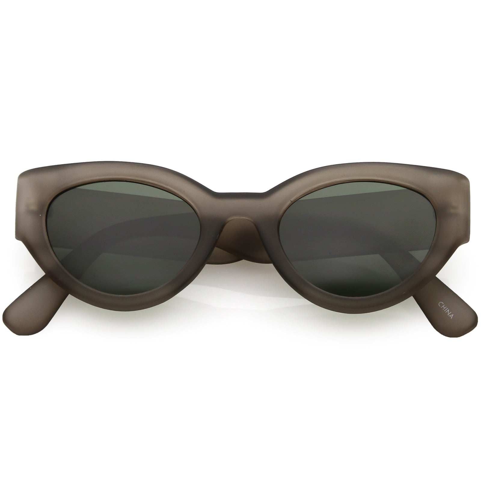 Retro Modern Bold Wide Frame Oval Sunglasses C543